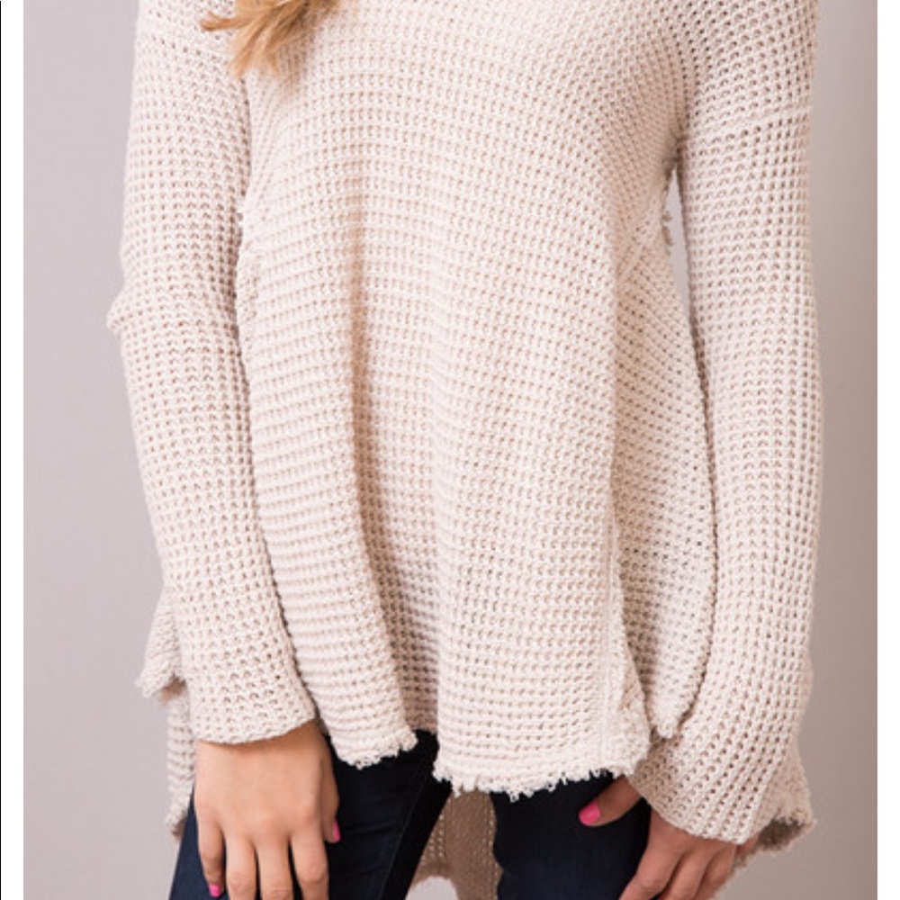 🔴SOLD🔴 Cold Shoulder High to Low Elan Sweater - Picture 3 of 5